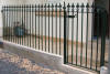 Single rail palisade